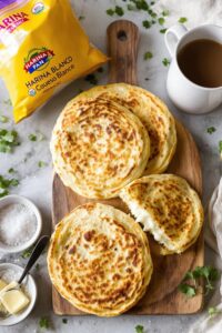 crispy venezuelan cornmeal arepas